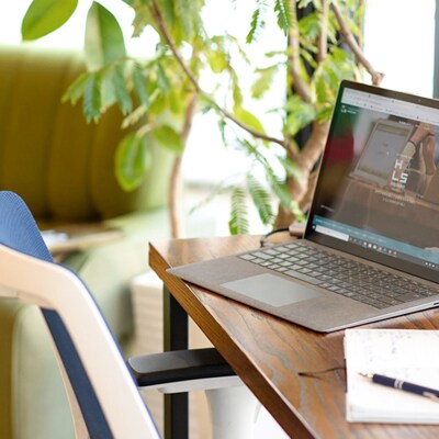 HLS弘前 コワーキングスペース1日利用券(ワンドリンク付)おひとり様分|24_mcp-020101