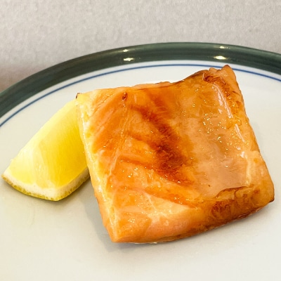 豊盃酒粕漬け2種【銀鱈・銀鮭】各3切れ入り 各2パック 日本料理 山口|24_nym-010401