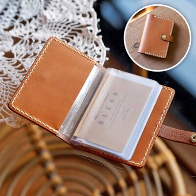 【手縫いの本革製品】 カード ケース (20枚レフィル付) BLESS [AAA026]