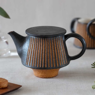 鉄釉 ポット 1個 糸島市/醇窯 やきもの お茶 急須 [AOE009]