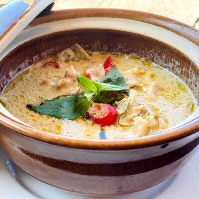 【全6回定期便】糸島グルメグランプリ受賞!タイカレー2種セット [AIQ004]