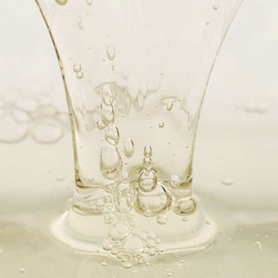 ウーマシャンプープレミアム1本&コンディショナー1本 [AHE003]