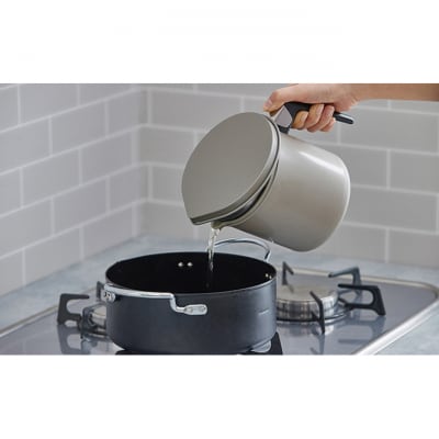 オイルポット カートリッジ付き 油こし器 油ポット グレー アイリスオーヤマ[53752388]