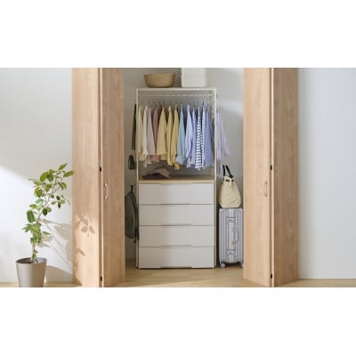 チェスト上ハンガーラック  幅約84.7cm ホワイト  アイリスオーヤマ[53753081]