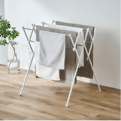 伸縮タオル干し ホワイト タオルハンガー アイリスオーヤマ[53752980]