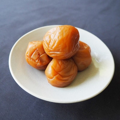特選極上梅 　里一番[GOLD] (はちみつ入) 塩分8%500g【ktk004】