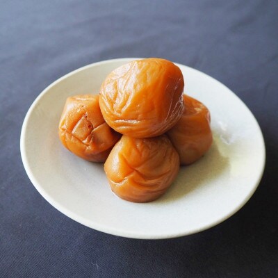 特選極上梅 　里一番[GOLD] (はちみつ入) 塩分8%1kg【ktk006】