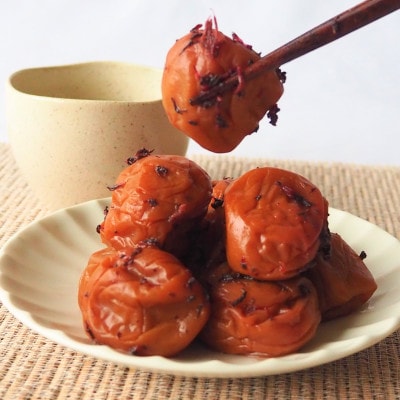 うす塩味 かつお梅 塩分8% 700g【ktk014】