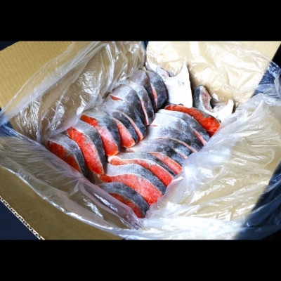 【毎月定期便】【3ヶ月定期便】 天然 紅鮭 切身 2kg <新物> 【mts010-tk】全3回