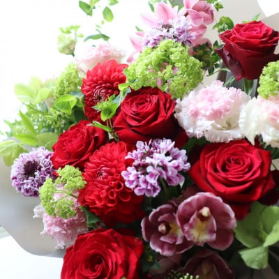 【さとふる限定】季節のお花で束ねたブーケ【花瓶用】/LLサイズ