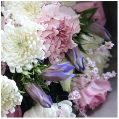 【毎月定期便】季節のお花で束ねた仏花【花瓶用】/Lサイズ全12回