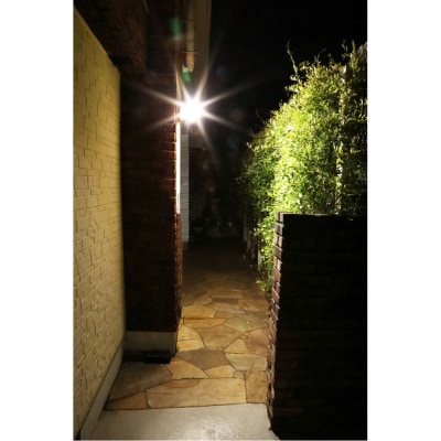 ソーラー式LED防犯センサーライトLSL-SBSN-400