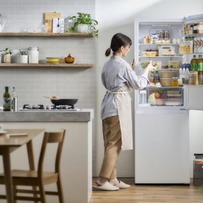 冷蔵庫 冷凍冷蔵庫 301L IRSN-I30A-W ホワイト