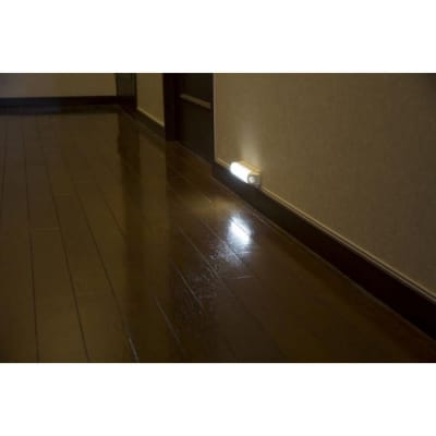 照明 乾電池式LEDセンサーライト ウォールタイプ 昼白色 BSL40WN-WV2