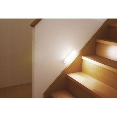 照明 乾電池式LEDセンサーライト ウォールタイプ 電球色 BSL40WL-WV2