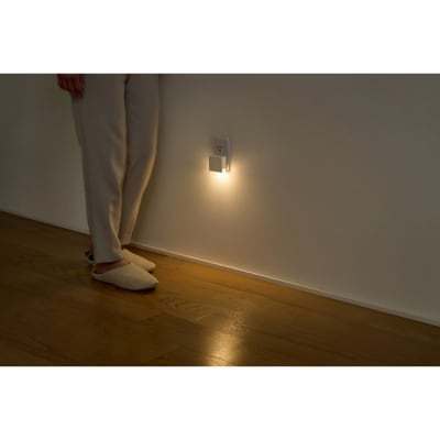 照明 コンセント式LEDセンサーライト 明暗センサータイプ CSL-IS