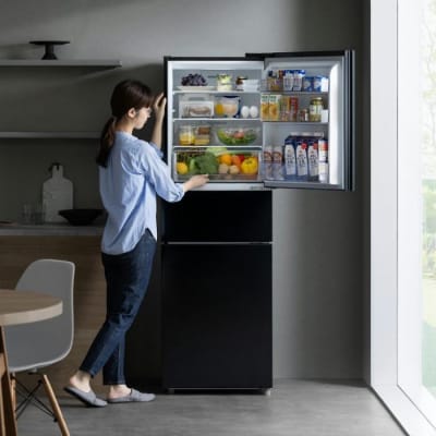 冷蔵庫 ノンフロン冷凍冷蔵庫 235L IRSN-HF24A-B ブラック