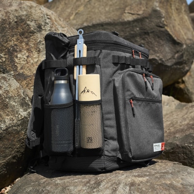 HUGEL エアロゲルリュック型クーラーバッグ30L AGSC-R30C チャコールグレー
