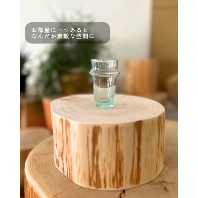 青森ヒバの小さな丸太