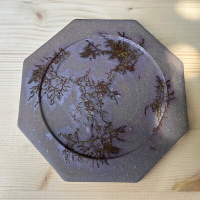 陶芸作品　佐那河内の森の八角プレート(約19cm×約19cm)　ひのきの葉オブジェ
