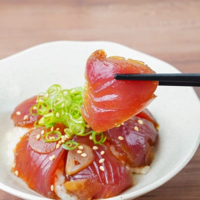 かつおの漬け丼 4パック セット ( 特製タレ 付き ) 冷凍