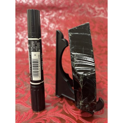 「黒耀石体験ミュージアム」オリジナル 手彫り彫刻の黒耀石の置物B フクロウ