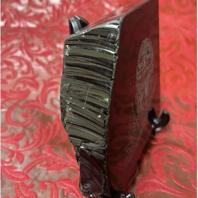 「黒耀石体験ミュージアム」オリジナル 手彫り彫刻の黒耀石の置物B フクロウ