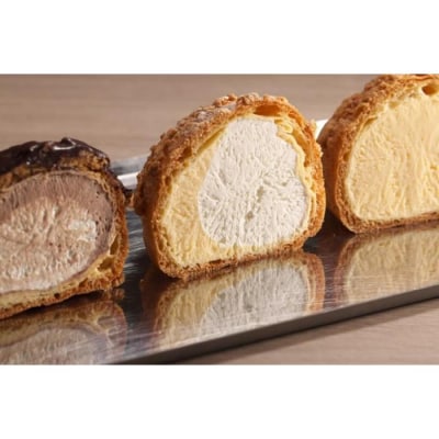 クッキーシュークリーム3個とハーフシャンティ3個とショコラシュー2個のセット