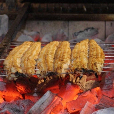 炭焼名古屋式青うなぎ三昧贅沢食べ比べセット