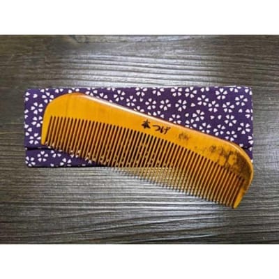 つげ櫛の櫛留商店　本つげ材すす櫛(中歯)袋付　※約13.5cm