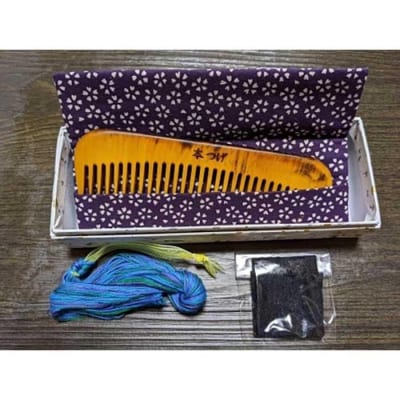 つげ櫛の櫛留商店　本つげ材すす櫛(荒歯)袋付　※約13.5cm