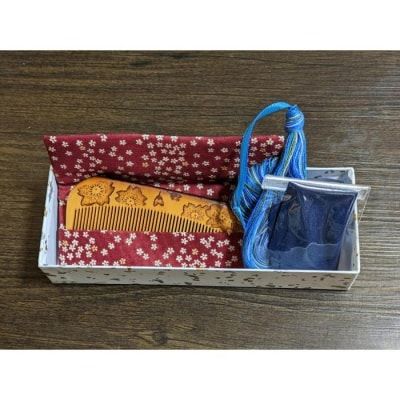 つげ櫛の櫛留商店　本つげ材焼絵櫛(すす櫛細歯)袋付　※約9.8cm