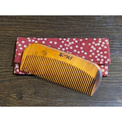 つげ櫛の櫛留商店　本つげ材すす櫛(中歯)袋付　※約9.8cm