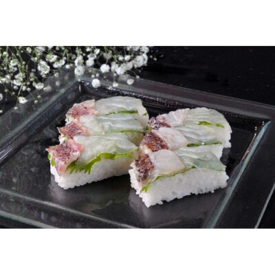 昆布〆鯛寿司