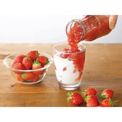 果肉たっぷりいちごミルクの素　5倍希釈　960g　　320g×3本　