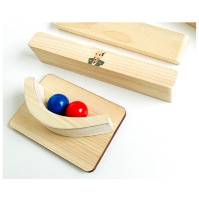 磁石でくっつくころがるクッコル なごや三英傑 天下泰平コロコロ  木のおもちゃ ボード付き