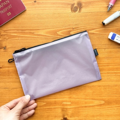 【ラベンダー】A6が入るとっても軽いナイロンフラットポーチ(マチなし)