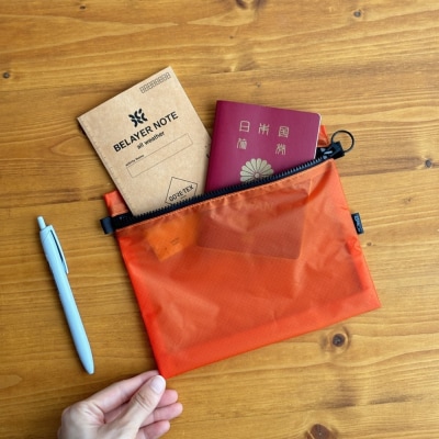 【オレンジ】A6が入る軽量撥水ナイロンスクエアポーチ(マチあり)