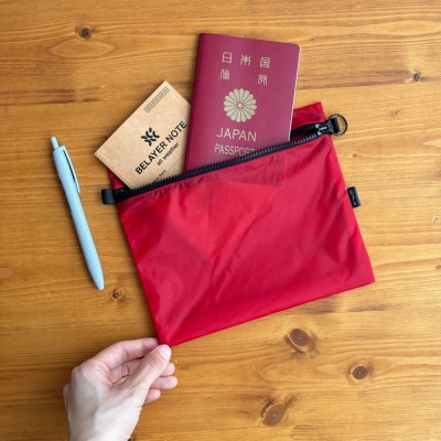 【赤】A6が入る軽量撥水ナイロンスクエアポーチ(マチあり)