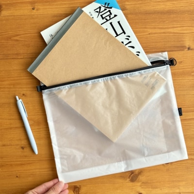 【白】B5が入る軽いナイロンフラットポーチ　バッグインポーチ