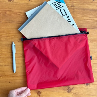 【赤】B5が入る軽いナイロンフラットポーチ　バッグインポーチ