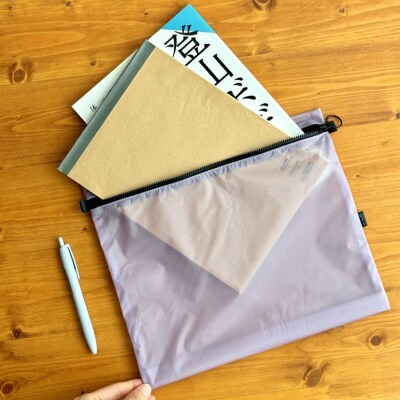 【ラベンダー】B5が入る軽いナイロンフラットポーチ　バッグインポーチ