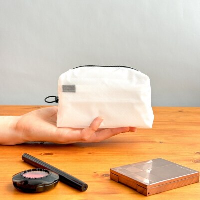 【白】ナイロン化粧ポーチ　内ポケット付き