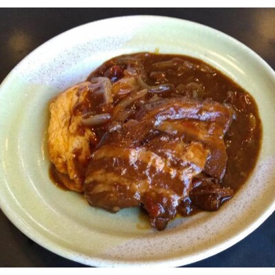 チャイニーズダイニング呵呵　名物　豚の角煮(醤油)2パック、(カレー)2パック