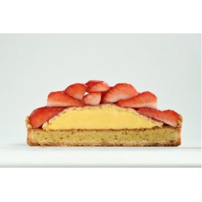 山盛りイチゴタルト　いちご　洋菓子　タルト　ケーキ　誕生日　スイーツ