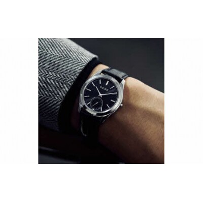 CITIZEN エコドライブ・ワン AQ5010-01E　KT4