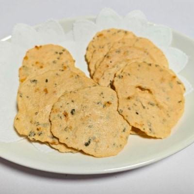 じゃがいもチップス(バジル&チーズ味)