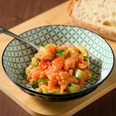 【県水の熟成まぐろ】漁師作りプレミアム、熟成サーモンたたき、まぐろカマ煮詰め合わせセット