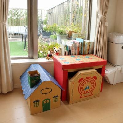 成長に合わせて使える段ボール家具　ジュニアデスクチェア&おうち型収納ボックス◇【赤色セット】
