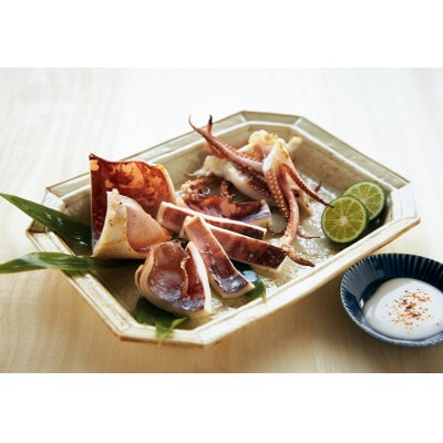 鰺ヶ沢の生干しイカ(2枚)と、十三湖産しじみ(4袋)セット
